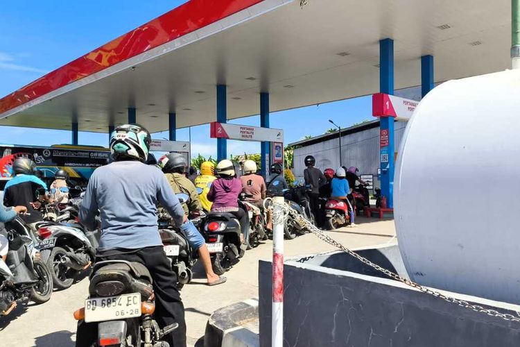 BBM Jarang di Bengkulu, Anggota DPRD: Pertamina Harus Utamakan Pelayanan Rakyat daripada Laba-Rugi