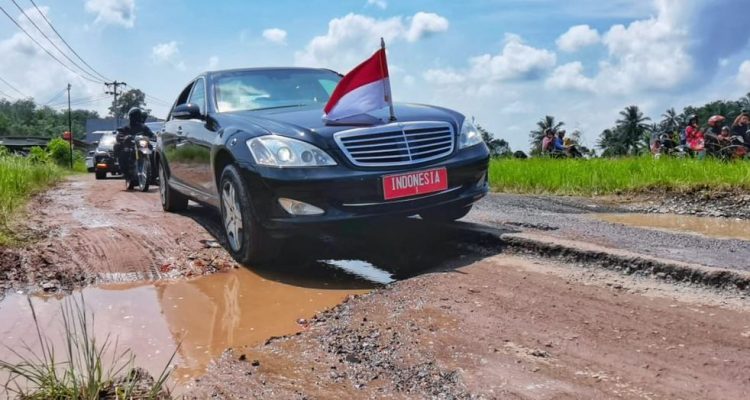 Simpan Aplikasi Ini untuk Laporkan Jalan Rusak dan Bantu Pemerintah Tindak Lanjuti Lebih Cepat