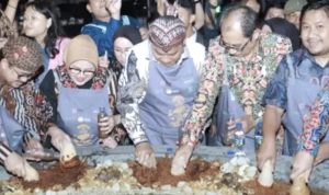 Festival Rujak Uleg 2025: Warisan Budaya Surabaya yang Tak Lekang oleh Waktu