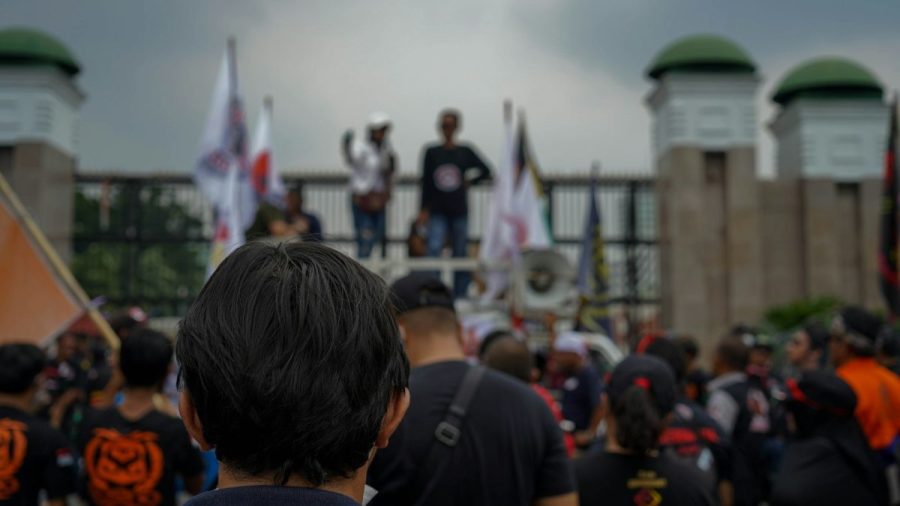 Krisis kepercayaan DPR anggota dprd kudus