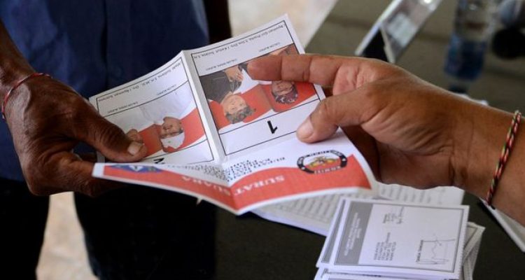 politik uang dpr