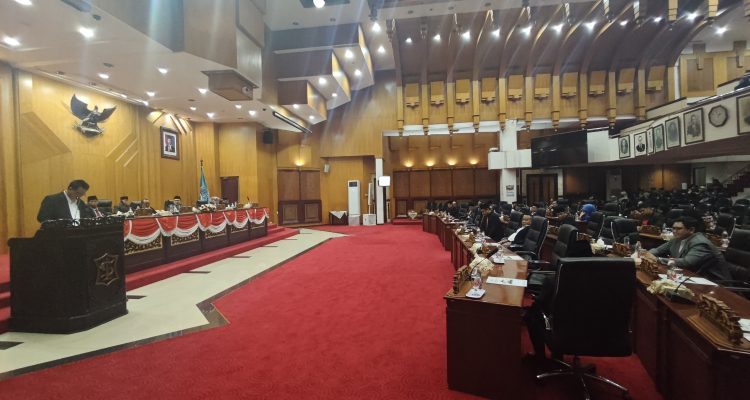 DPRD Surabaya