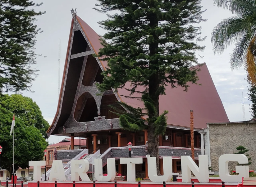 DPRD Taput Ribuan Mitra TPL Demo DPRD Taput