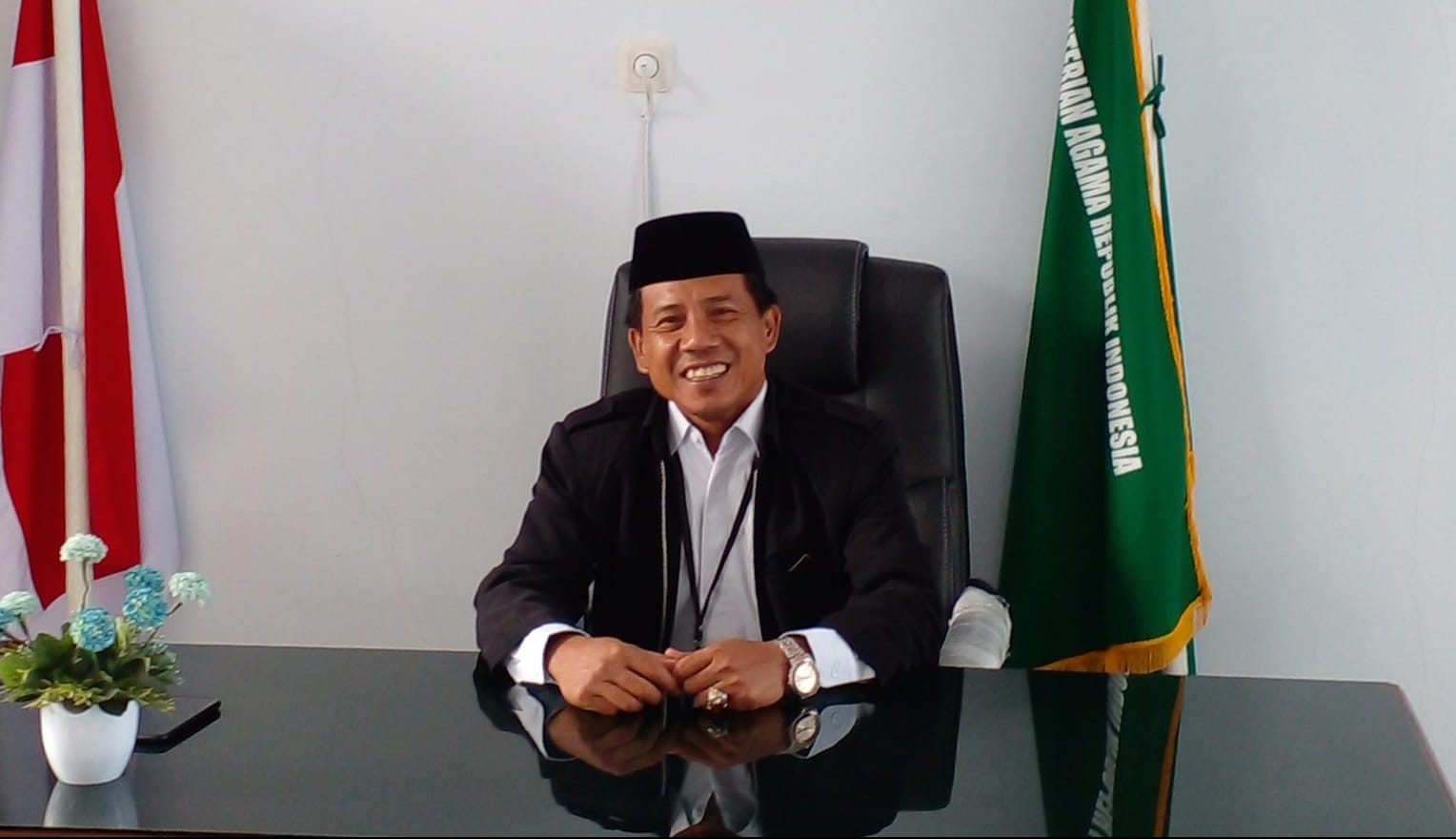 Kakan-Kemenag-Kabupaten-Kepahiang-H.-Lukman-S.Ag-MH-e1649929279152.jpg