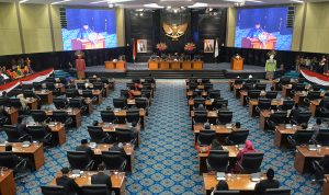 DPRD Kota Mataram Bagikan Ilmu Parlemen kepada Siswa MAN 3 Mataram DPRD Kota Mataram Bagikan Ilmu Parlemen kepada Siswa MAN 3 Mataram