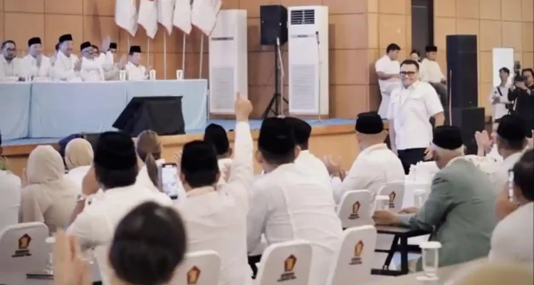 Jejak Karier Politik Aulia Rahman Basri, Bupati Kukar yang Bergabung dengan Gerindra