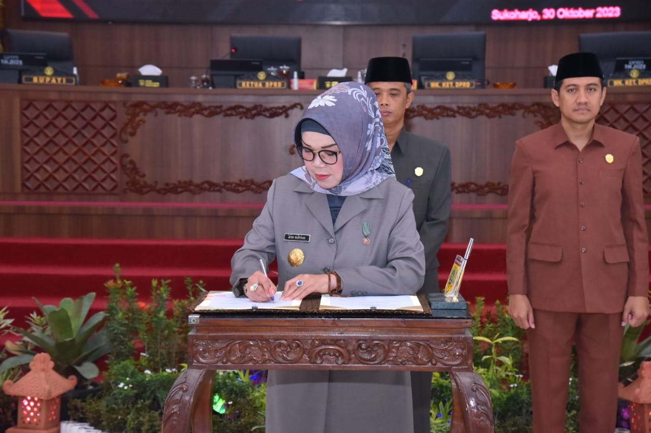 DPRD dan Pemkab Banggai Tetapkan APBD 2026 Rp2,7 Triliun, Segera Dievaluasi Gubernur Sulteng