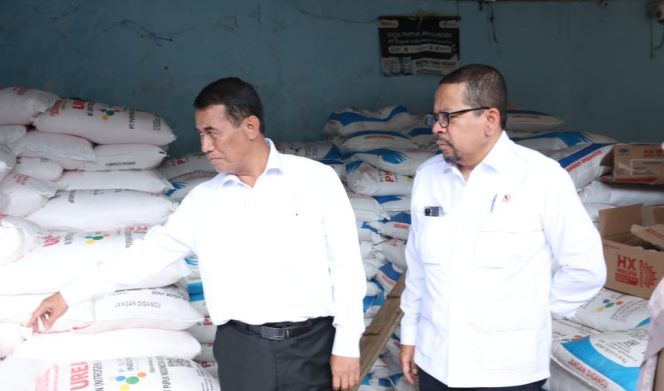 KTP Cukup, Mentan Ingatkan 136 Distributor Hentikan Permintaan Kartu Tani