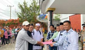 Massa AMDPP Demo DPRD Dairi, Dukung Investor dan Minta PT DPM Serius Urus Izin AMDAL Massa AMDPP Demo DPRD Dairi, Dukung Investor dan Minta PT DPM Serius Urus Izin AMDAL