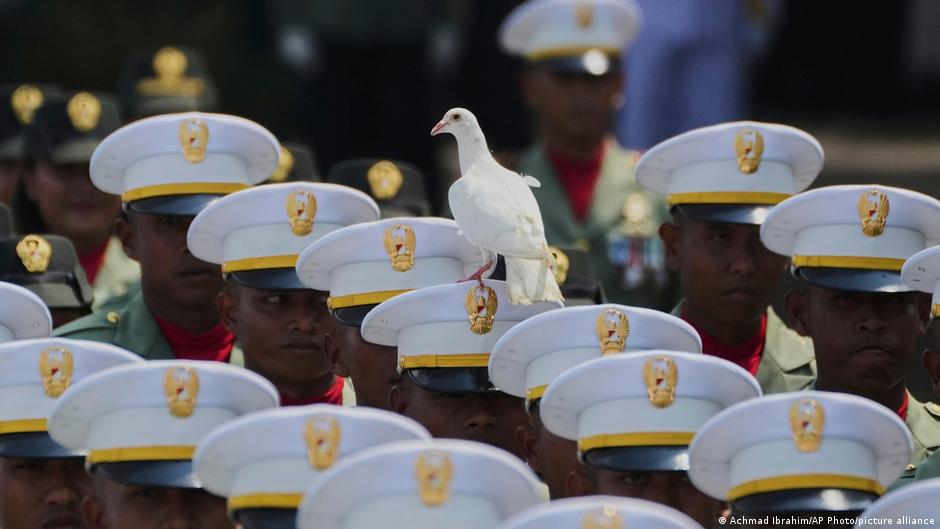 MK Diminta Batasi Anggota TNI Jabat di Luar Kesatuan