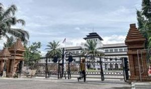 APBD Jawa Barat 2026 Ditetapkan, Dana Besar untuk Jalan, Sekolah, dan RS Daerah