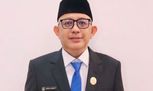 Peringatan Hari Guru, Ketua DPRD Sintang Ajak Hormati Guru Peringatan Hari Guru, Ketua DPRD Sintang Ajak Hormati Guru