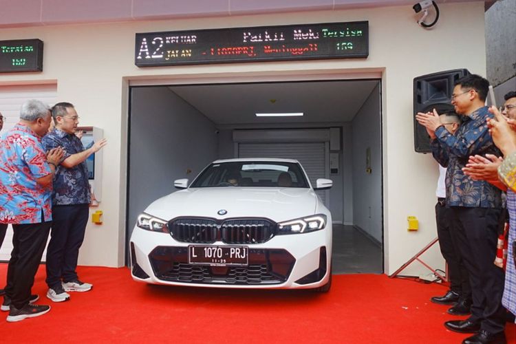 Pertama di Surabaya! Mayapada Hospital Resmikan Parkir Vertikal Kapasitas 160 Mobil