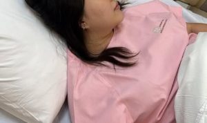 7 Potret Mengharukan Vior Saat Melahirkan Anak Pertama, Selamat! 7 Potret Mengharukan Vior Saat Melahirkan Anak Pertama, Selamat!