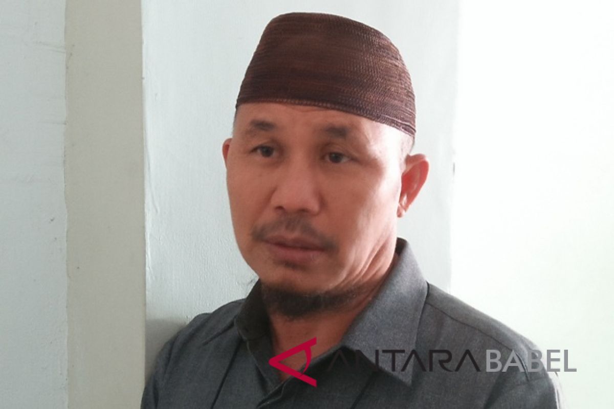 Babak Baru Kasus Guru Abdul Muis yang Dipecat Jelang Pensiun: Mengadu ke DPRD untuk Memulihkan Nama Baik