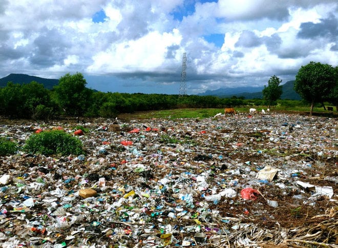 Menteri Hanif Evaluasi Kualitas Pengelolaan Sampah di Surabaya