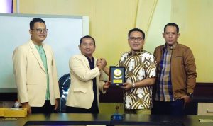 Arif Fathoni Ajak Mahasiswa UWKS Jadi Agent of Truth di Tengah Gempuran Hoaks Digital