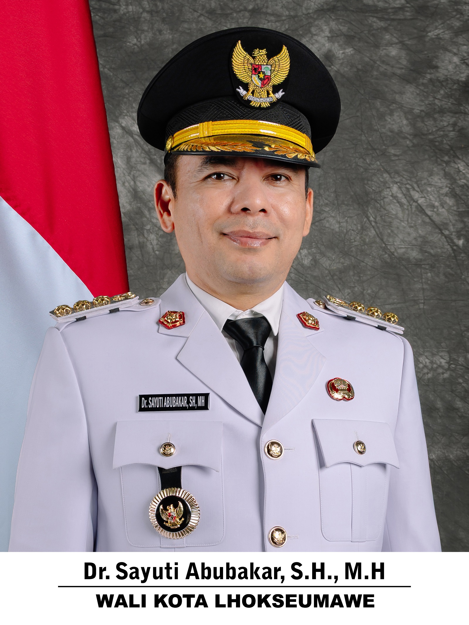 Wali Kota Lhokseumawe Tandatangani Komitmen Tertib Administrasi PKB, SWDKLLJ, dan PNBP