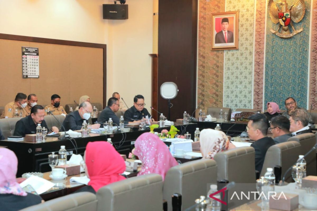 DPRD Nganjuk Sahkan Raperda APBD 2026 dan Hasil Reses