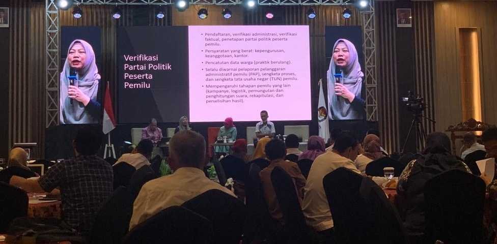 Kritik Terhadap Sistem Pemilihan Kepala Daerah yang Diusulkan Melalui DPRD