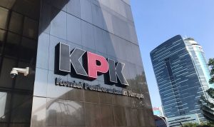 KPK Tangkap Bupati Lampung Tengah dalam Kasus Suap Proyek 5,7 Miliar KPK Tangkap Bupati Lampung Tengah dalam Kasus Suap Proyek 5,7 Miliar