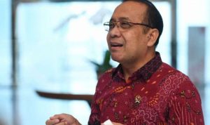 Pemerintah cabut jutaan hektar izin sawit dan segel tambang usai banjir Sumatra