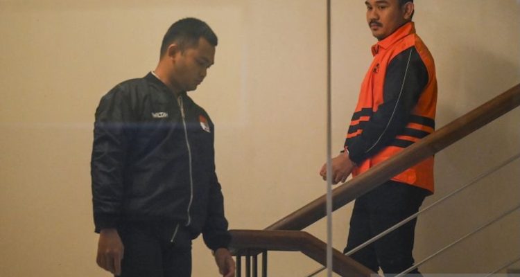 KPK usut asal-usul mobil mewah Land Cruiser milik Ade Kuswara