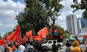 Buruh minta UMP Jakarta 2026 sesuai KHL, ini selisihnya dengan simulasi pemerintah