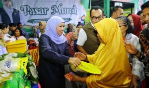 Gubernur Khofifah Pastikan Pasar Murah Berlangsung Hingga Ramadan 2026 Gubernur Khofifah Pastikan Pasar Murah Berlangsung Hingga Ramadan 2026