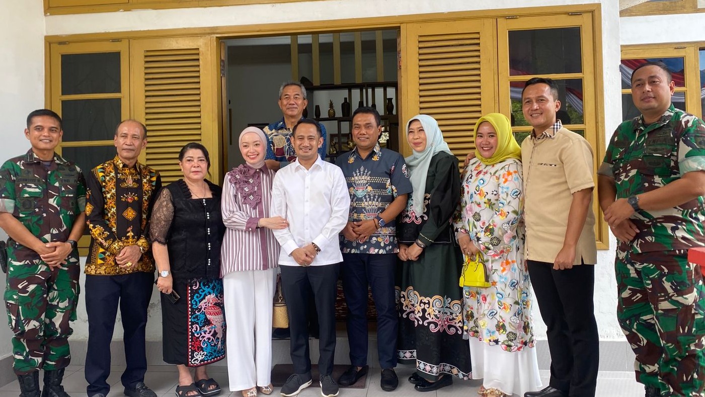 Momen Natal, Wali Kota Palangka Raya sambangi kediaman Wakil Ketua DPRD