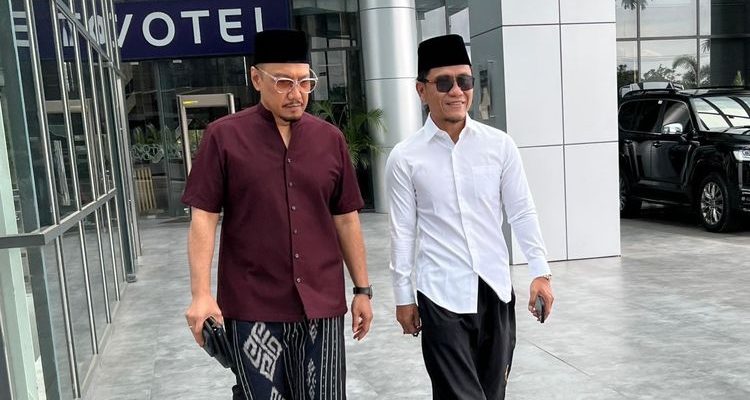 Pbnu Gelar Doa Bersama Untuk Korban Bencana, Gus Miftah Ajak Warga Mengetuk Pintu Langit