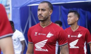Persebaya Surabaya dan Arema FC saling sikut! Berebut anak emas Bernardo Tavares senilai Rp 6,08 miliar!
