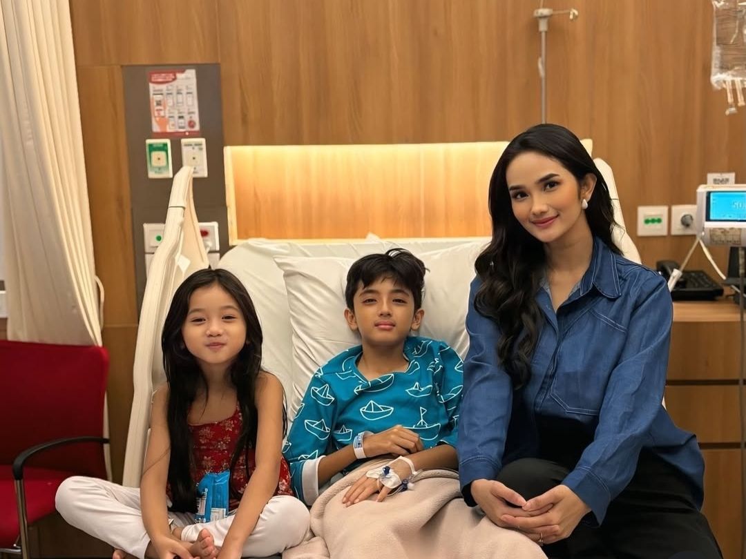 Tangis Faby Marcelia Pecah, Rela Banting Tulang Hingga Tak Bisa Temani Anak Saat Sakit