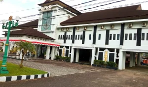 Ketua Komisi I DPRD Barut Mengapresiasi Revitalisasi Taman Wisata Pangkualam Ketua Komisi I DPRD Barut Mengapresiasi Revitalisasi Taman Wisata Pangkualam