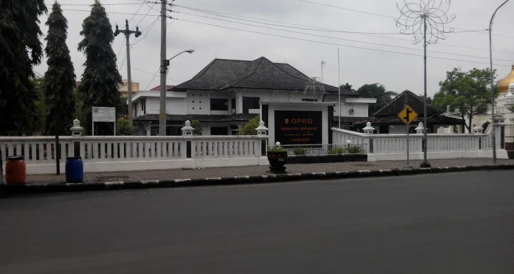 Audiensi Nasabah Korban PT BKK Jateng Tawangsari, DPRD Sukoharjo Siap Kawal Pencairan Tabungan