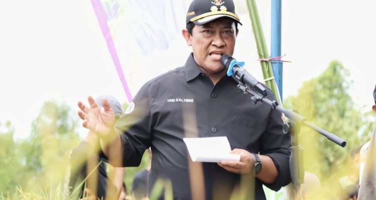 Pemprov Kalteng Perkenalkan Tiga Raperda Strategis untuk Mendorong Pembangunan Daerah