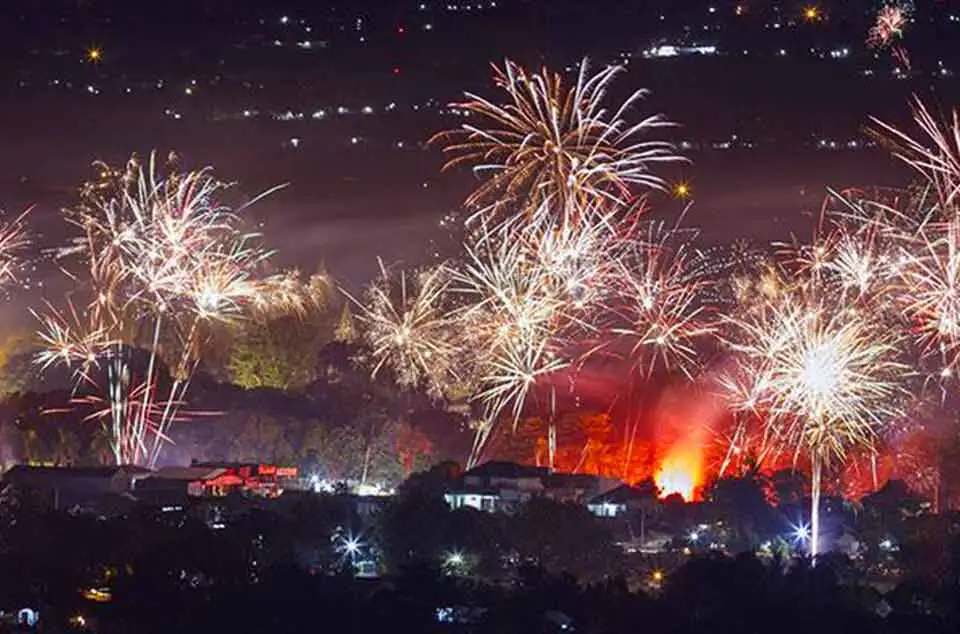 DPRD Jatim setuju larangan pesta kembang api di malam tahun baru sebagai empati korban bencana