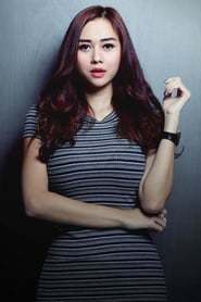 Aura Kasih diseret isu politik dan kedekatan dengan Ridwan Kamil