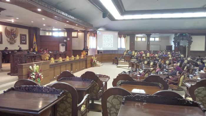 Fraksi Demokrat–NasDem DPRD Bali Usulkan Partisipasi Kabupaten Kota dalam Raperda Sempadan Pantai