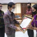 Bupati Badung Adi Arnawa serahkan penghargaan kepada 187 veteran
