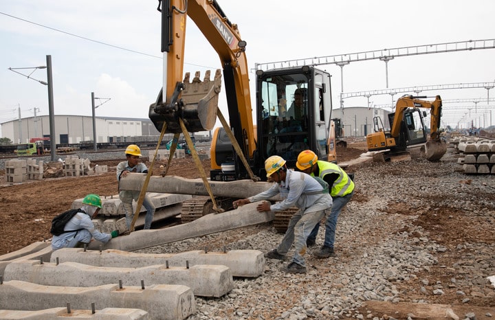 Kewaspadaan Pemerintah dalam Pengembangan Kereta Cepat Jakarta-Surabaya Jadi Prioritas