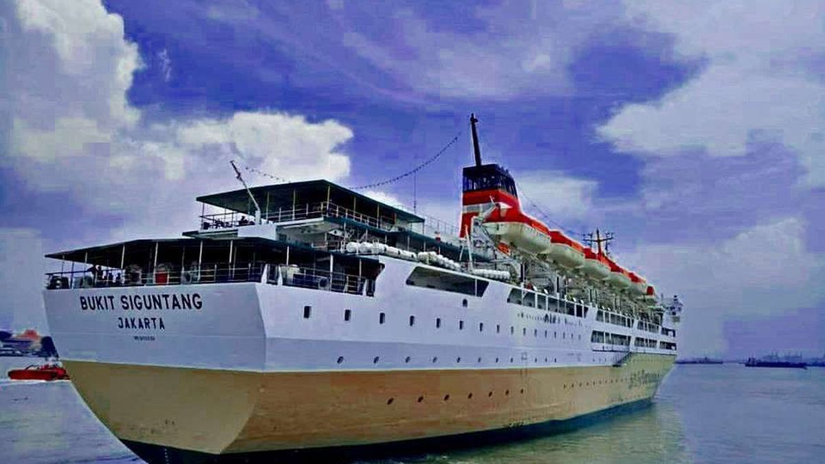 Jadwal Pelayaran Kapal Pelni KM Bukit Siguntang 7-24 Januari 2026 Lewati Makassar Parepare Balikpapan