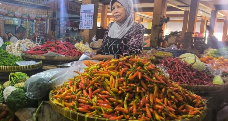 Perubahan Harga Bahan Pokok di Jawa Timur, Ini Daftar Sembakonya