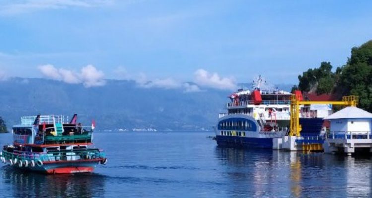 Jadwal Penyeberangan Kapal Ferry di Danau Toba untuk Bulan Januari 2026