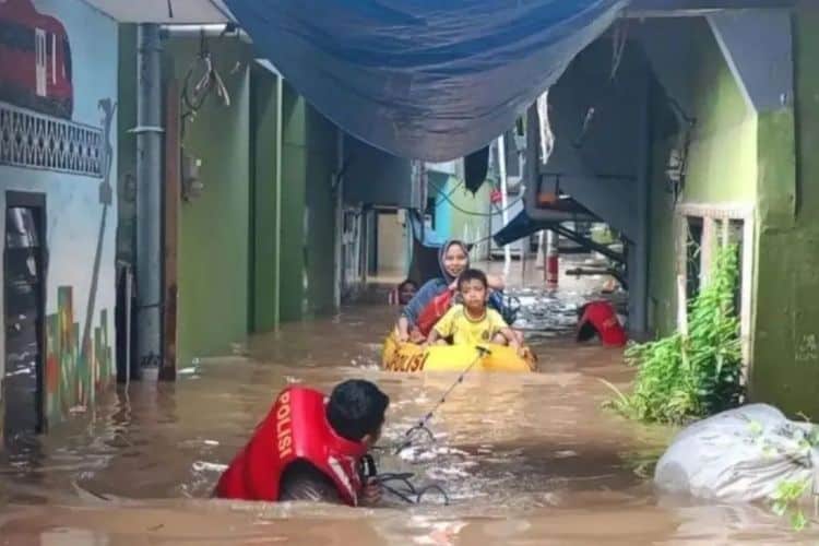 DPRD DKI: Pengerukan Lumpur Masih Penting untuk Cegah Banjir