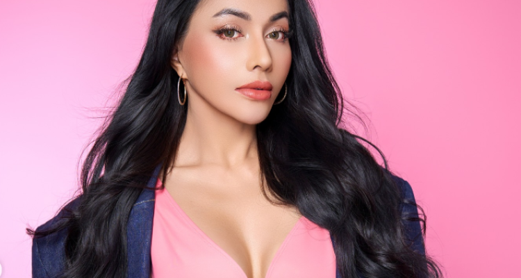 Kasus Hukum Penyanyi Dangdut Denada yang Digugat oleh Anak Kandungnya