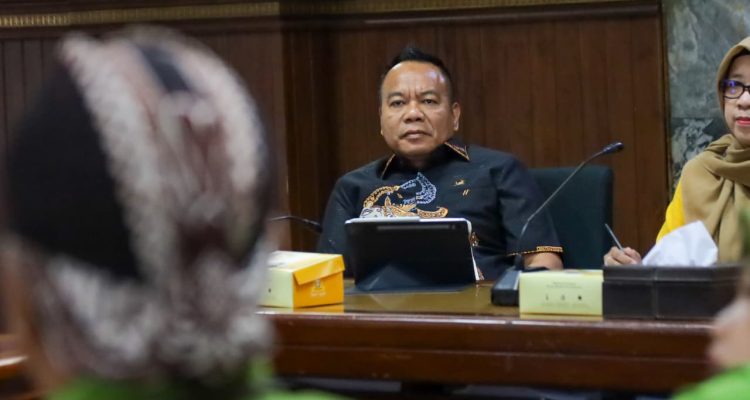 DPRD Surabaya Angkat Bicara Soal Isu Ormas  dan Satgas Anti Premanisme