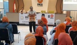 Warga Legok Kuningan Mengadu ke DPRD Jabar, Minta Perbaikan Fasilitas Umum Warga Legok Kuningan Mengadu ke DPRD Jabar, Minta Perbaikan Fasilitas Umum