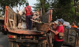 DPRD Surabaya: Peran Pemerintah Daerah dalam Mengatasi Masalah Sampah Kerja Bhakti di Wilayah Permukiman
