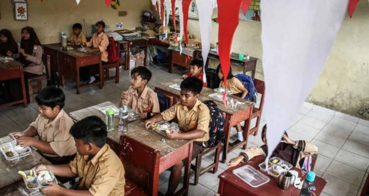 Penyebab Keracunan MBG di Mojokerto Masih Dicari, Operasional SPPG Berhenti